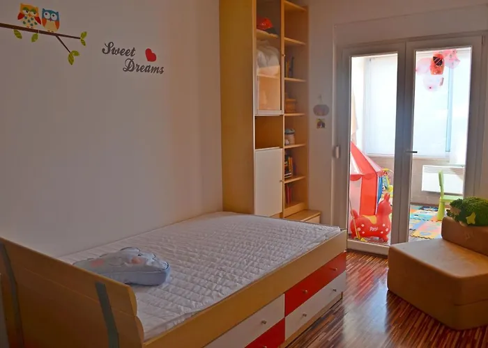 Apartamento For Families With Children Opric, Opatija - 15890 Lovran